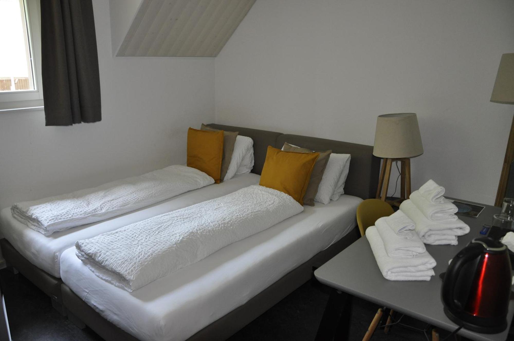 Hotel Zum Hirschen Villigen Екстериор снимка